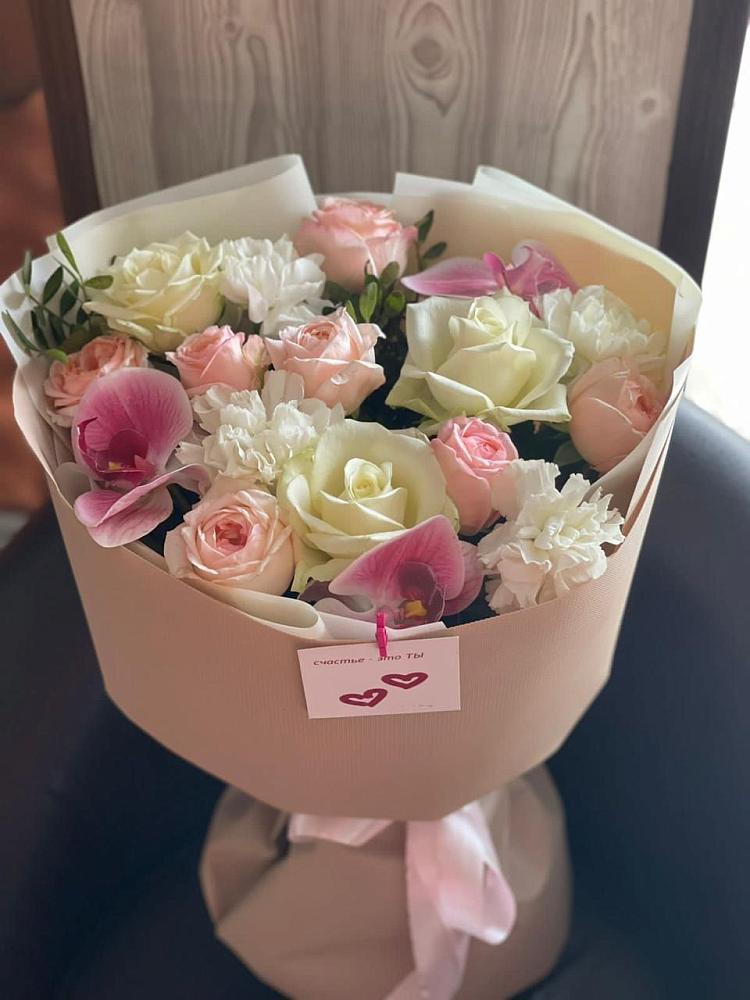 Букет цветов из: Орхидеи, Розы и Гвоздики в Рыбхоз