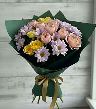 Букет цветов из:  Хризантемы и Розы в Рыбхоз