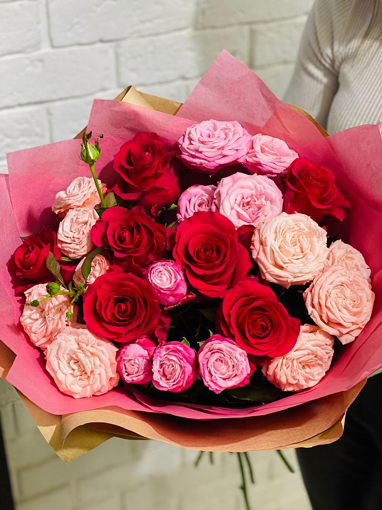 Букет цветов из: Розы в Рыбхоз