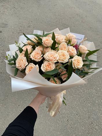 Букет Кремовые розы Латте в Рыбхоз