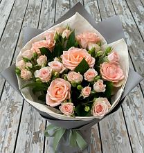 Букет цветов из:  Розы в Рыбхоз