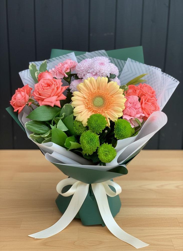 Букет цветов из: Гвоздики, Розы, Герберы и Хризантемы в Рыбхоз